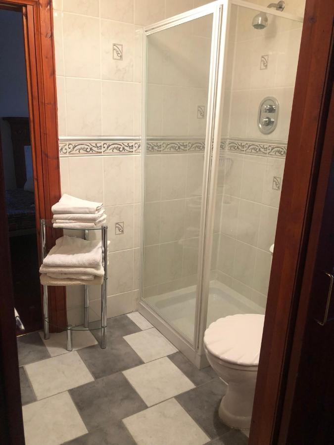 Executive Serviced Apartments 1 Forfar Esterno foto